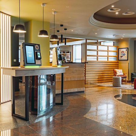 B&B Hotel London Heathrow Slough Eksteriør bilde
