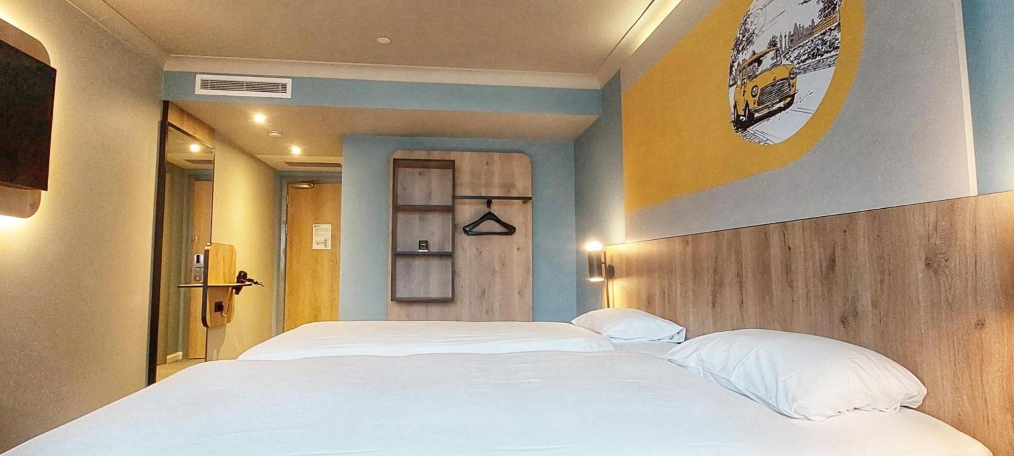 B&B Hotel London Heathrow Slough Eksteriør bilde