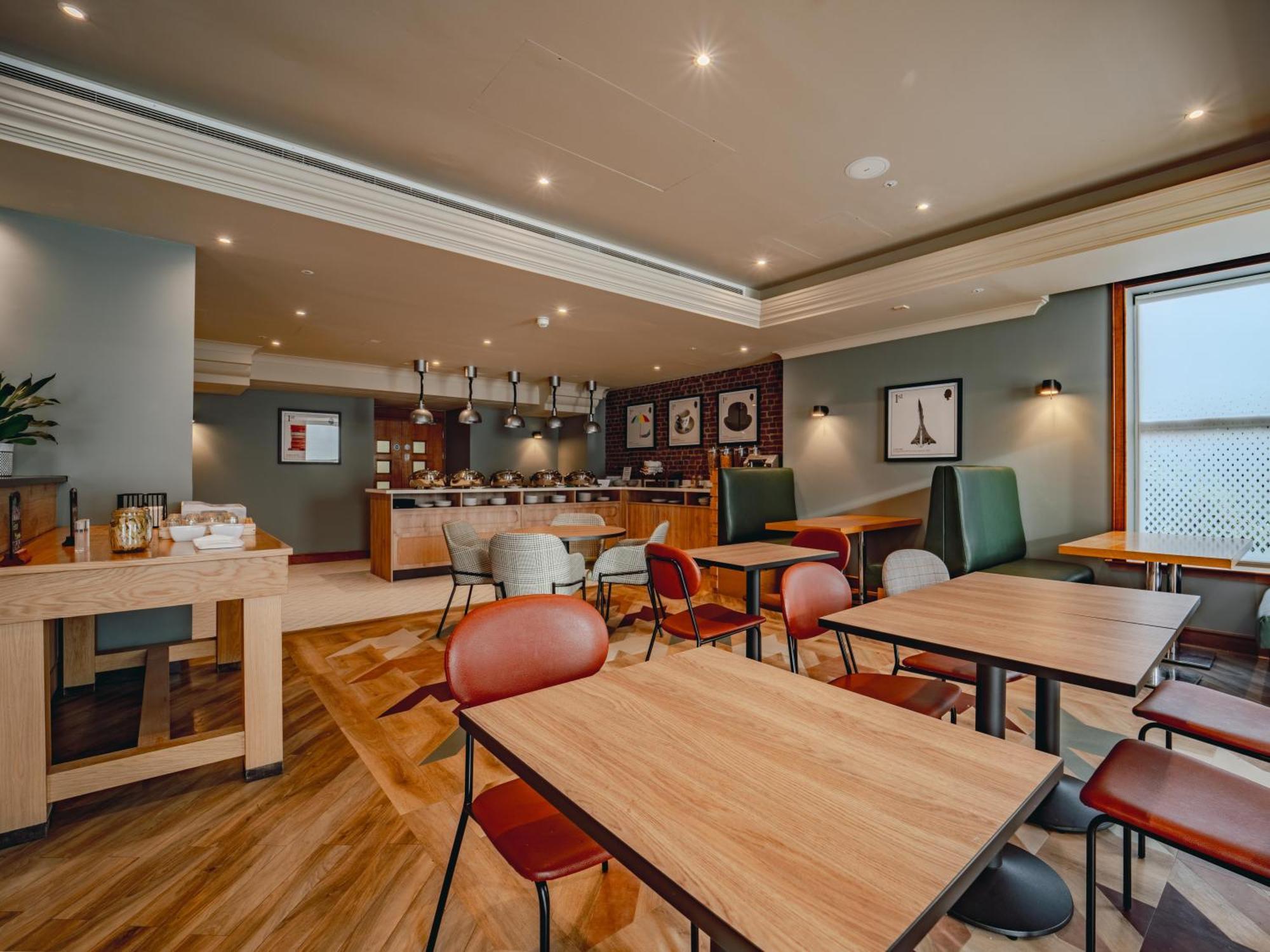 B&B Hotel London Heathrow Slough Eksteriør bilde