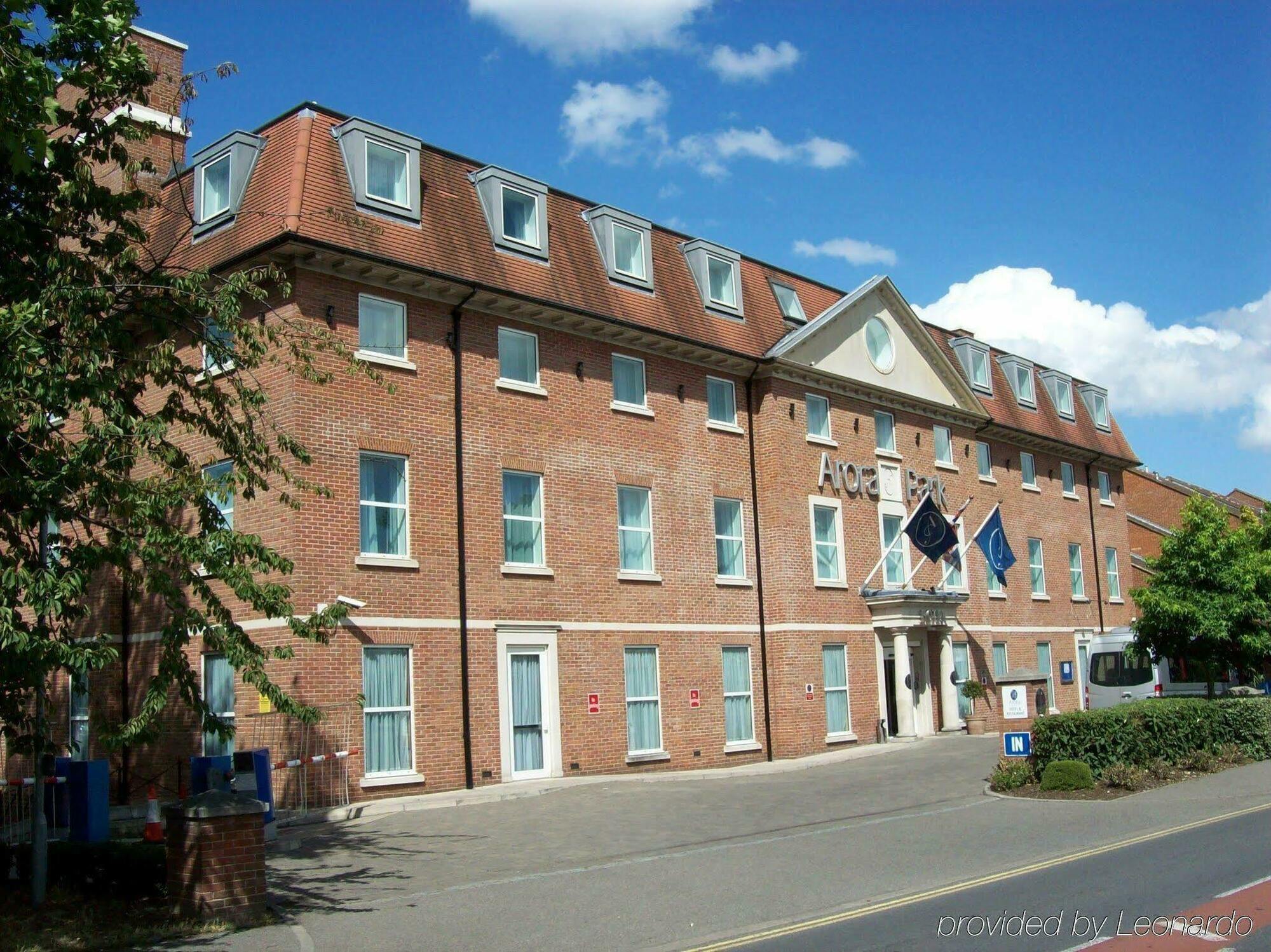 B&B Hotel London Heathrow Slough Eksteriør bilde
