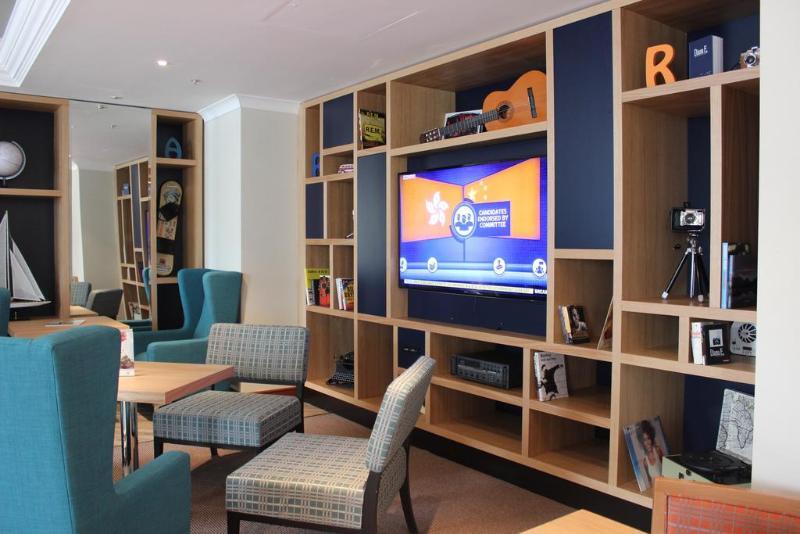 B&B Hotel London Heathrow Slough Eksteriør bilde